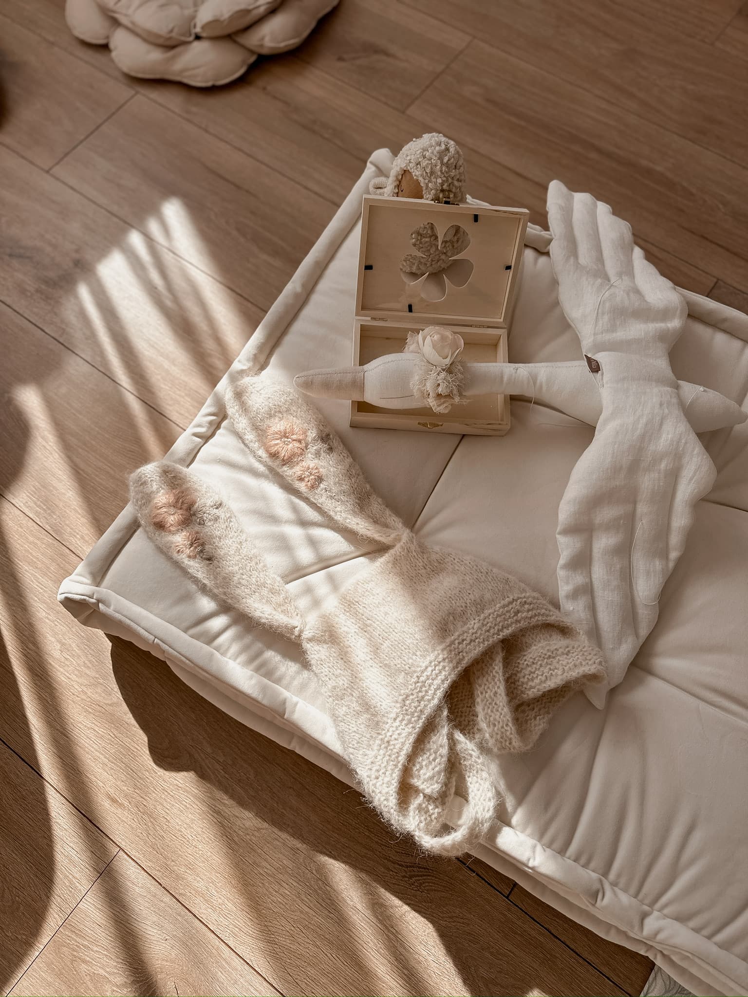 BUNNY haftowane uszka FLORAL Cream